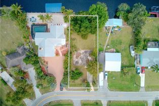 ,  , Fort Myers Shores, CA 33905 - 2