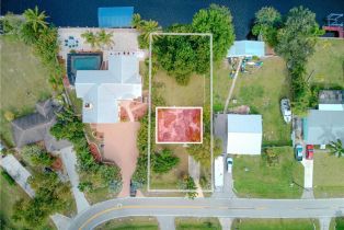 ,  , Fort Myers Shores, CA 33905 - 3