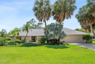 Ranch,Single Family Residence, 1986 Imperial Golf Co Imperial Golf Estates, FL 34110 