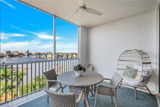 High Rise (8+), 400 FLagship Dr # 705, Naples FL 34108