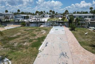 ,  , Bayside Estates, CA 33931 - 2