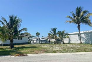 ,  , Bayside Estates, CA 33931 - 6