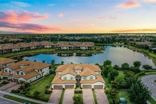 Low Rise (1-3), 2375 Montserrat Ln # 202, Naples FL 3412034120 