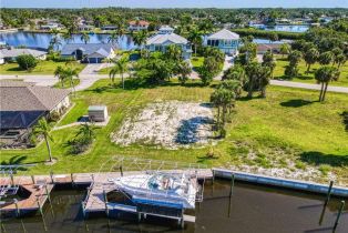 ,  , Fort Myers Shores, CA 33905 - 7