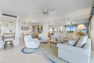 ,  , Bay Harbor Club, CA 34134 - 6