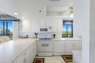 ,  , Bay Harbor Club, CA 34134 - 8