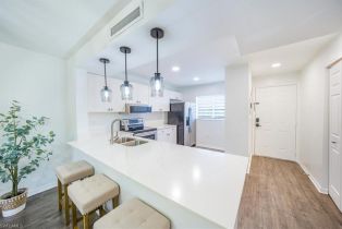 , 146 Cypress Way E # 805, Naples FL 34110