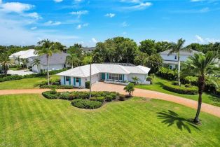 Ranch,Single Family Residence, 740 Park Shore Dr, Naples FL 34103