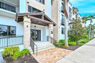 Mid Rise (4-7), 1030 3rd Ave S # 105, Naples FL 34102