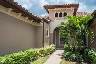 , 6564 Roma Way, Naples FL 34113