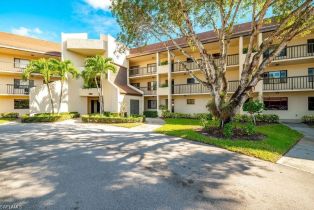 Low Rise (1-3), 415 Augusta Blvd # 310, Naples FL 34113