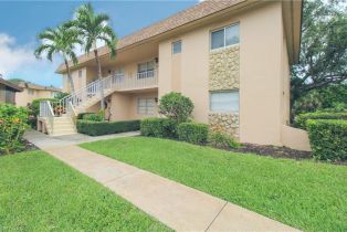 2 Story,Low Rise (1-3), 729 Palm View Dr # D4, Naples FL 34110