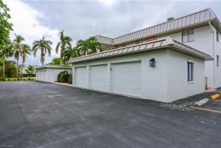 Low Rise (1-3), 990 8th St S # 1c, Naples FL 34102