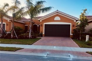 , 13379 Silktail Dr, Naples FL 34109