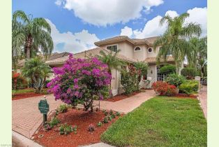 Multi-Story Home,Single Family Residence, 5755 Persimmon Way, Naples FL 34110