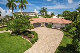 , 735 Parkview Ln, Naples FL 34103