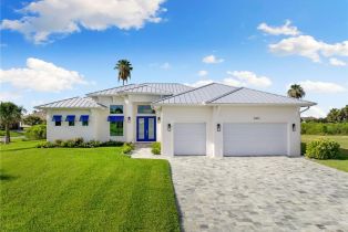 Ranch,Single Family Residence, 16803 Prince Phillip Cape Royal, FL 33991 