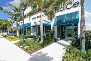 , 101 8th St S # 306, Naples FL 34102