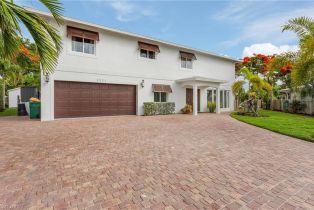 2 Story,Single Family Residence, 2631 Shoreview Dr, Naples FL 34112