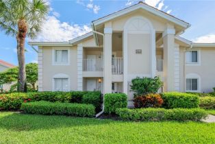 , 7848 Emerald Cir # J101, Naples FL 34109