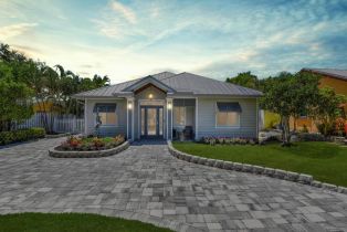 Ranch,Single Family Residence, 740 5th Ave N, Naples FL 34102