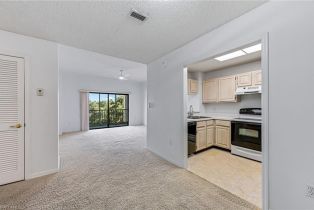 Mid Rise (4-7), 900 Arbor Lake Dr # 307, Naples FL 3411034110 