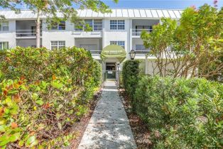 Low Rise (1-3), 72 7th St S # 208, Naples FL 34102