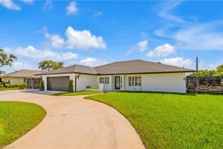 Ranch,Single Family Residence, 438 Cypress Way E, Naples FL 34110