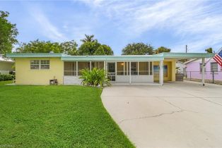 ,  , Lake Park, CA 34102 - 2