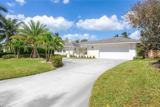 Ranch,Single Family Residence, 707 Port Side Dr, Naples FL 34103