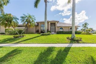 , 219 Copperfield Ct, Marco Island FL 34145