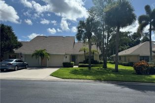 Ranch,Villa Attached, 1351 Park Lake Dr # R, Naples FL 34110