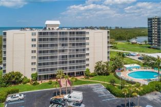 High Rise (8+), 5 Bluebill Ave # 303, Naples FL 34108