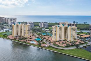 High Rise (8+), 25 Bluebill Ave # 1002, Naples FL 34108