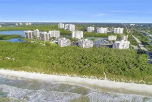 High Rise (8+), 5 Bluebill Ave # 810, Naples FL 34108