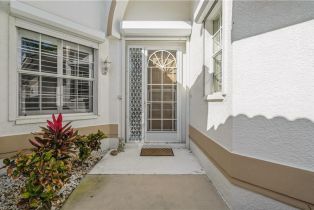 Ranch,Villa Attached, 4895 W Boulevard Ct # 2, Naples FL 34103