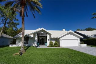 Ranch,Single Family Residence, 6653 Mill Run Cir, Naples FL 34109