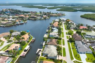 Ranch,Single Family Residence, 140 Starfish Marco Island, FL 34145 