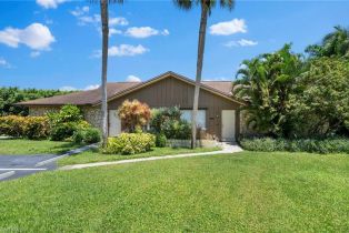 Villa Attached, 849 Palm View Dr # 28, Naples FL 34110