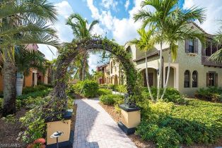 , 9040 Alturas St # 5, Naples FL 34113