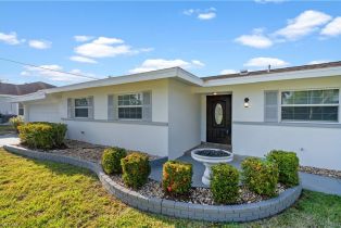 Ranch,Single Family Residence, 13880 Lazy Ln, Fort Myers FL 33905