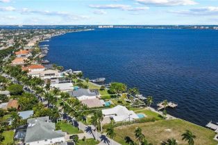 ,  , Cape Coral, CA 33904 - 3