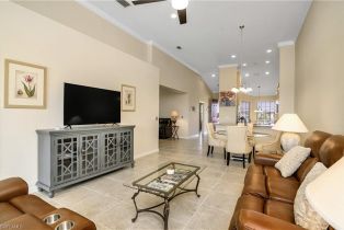 , 9440 Benvenuto Ct # 204, Naples FL 34119