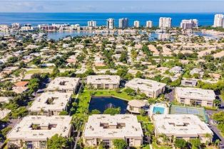 , 788 Park Shore Dr # H15, Naples FL 34103