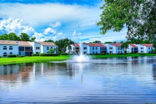 , 661 Windsurf Ln # 202, Naples FL 34108