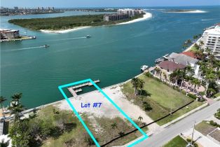 Land, Pelican St W, Naples FL 34113