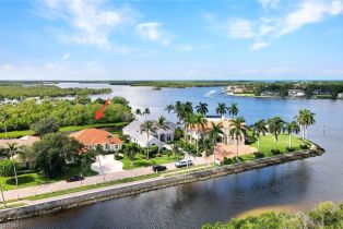 Ranch,Single Family Residence, 1390 Gulfstar Southpointe Yacht Club, FL 34112 