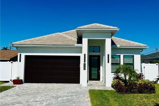 Ranch,Single Family Residence, 773 93rd Vanderbilt Beach, FL 34108 