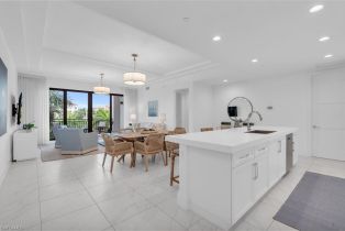 ,  , Naples Square, CA 34102 - 8