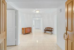 Penthouse,High Rise (8+), 7515 Pelican Bay Blvd # 2a, Naples FL 34108